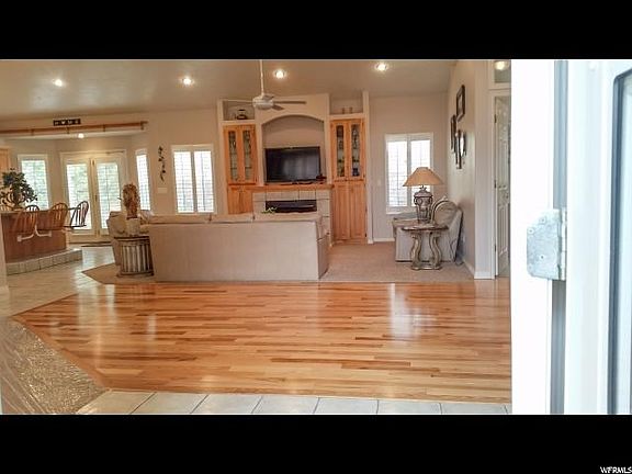2nd image of 9932 N Dorchester Dr