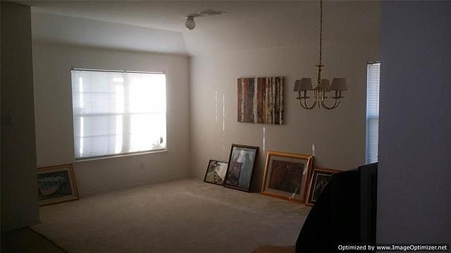 2nd image of 1085 Cove Hollow Dr