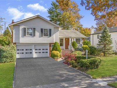 64 Shelbourne Lane, New Hyde Park, NY, 11040