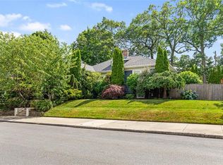 17 Blaisdell Ave, Pawtucket, RI 02860