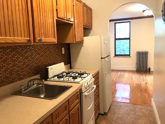 Rented by Meraki Realty LLC | media 12