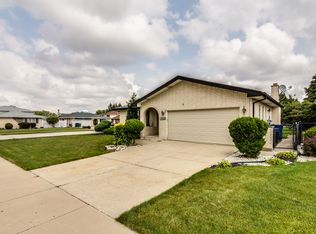 10101 Mayfield Ave, Oak Lawn, IL