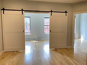 Rented by Chana Ofek, LREB