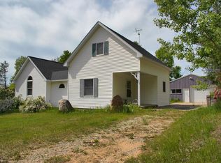 8922 23 Mile Rd, Marion, MI 49665