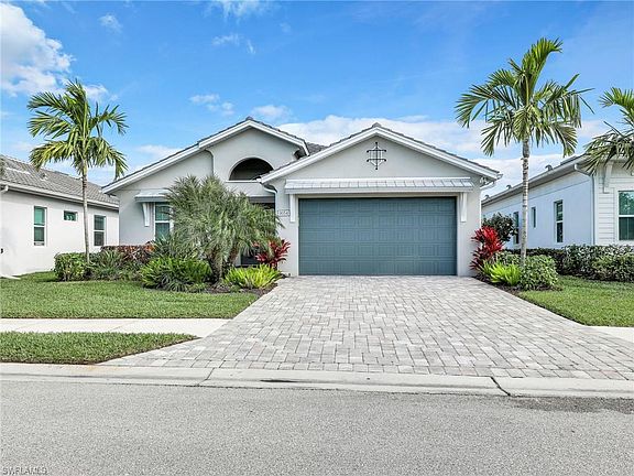3rd image of 9054 Montserrat DR