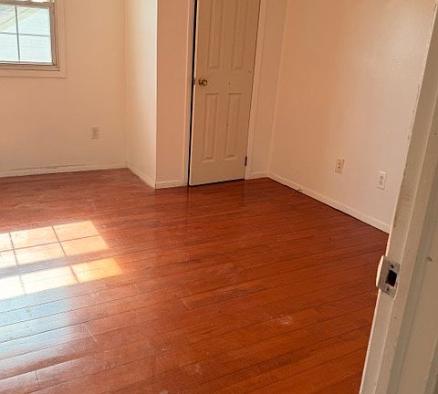 5th image of 14337 257th St #2