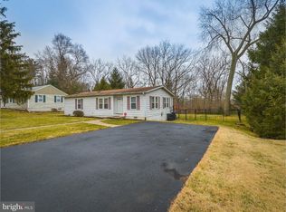 2927 Sycamore Rd, Huntingdon Valley, PA 19006