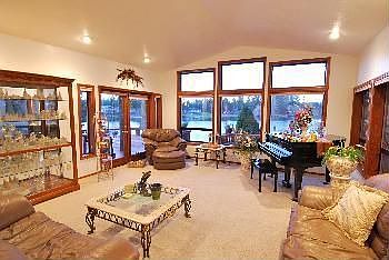 1st image of 21 E Island Lake Ct