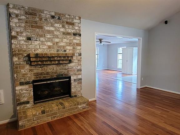 4th image of 22718 Red River Dr