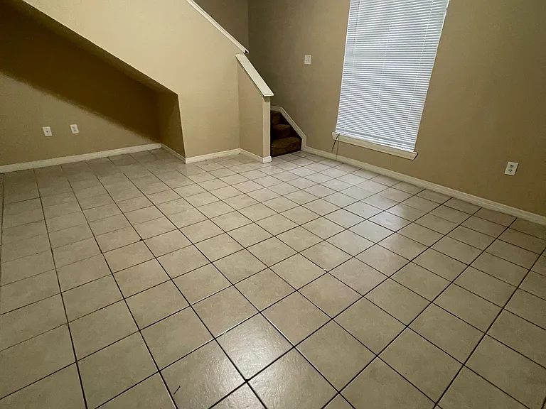 1421 Lake Calais Ct #K — Photo 8