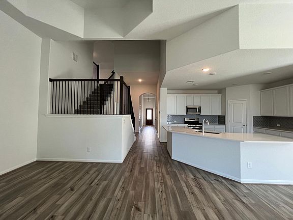 5th image of 224 Azalea Springs Rd