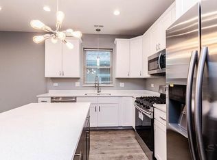 2258 W Cullerton St, Chicago, IL 60608