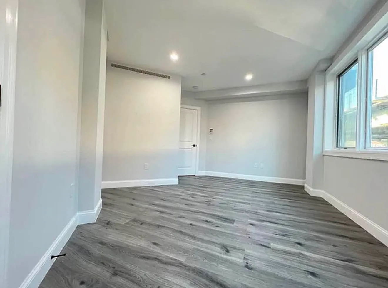 131 Stanhope Street — Photo 4