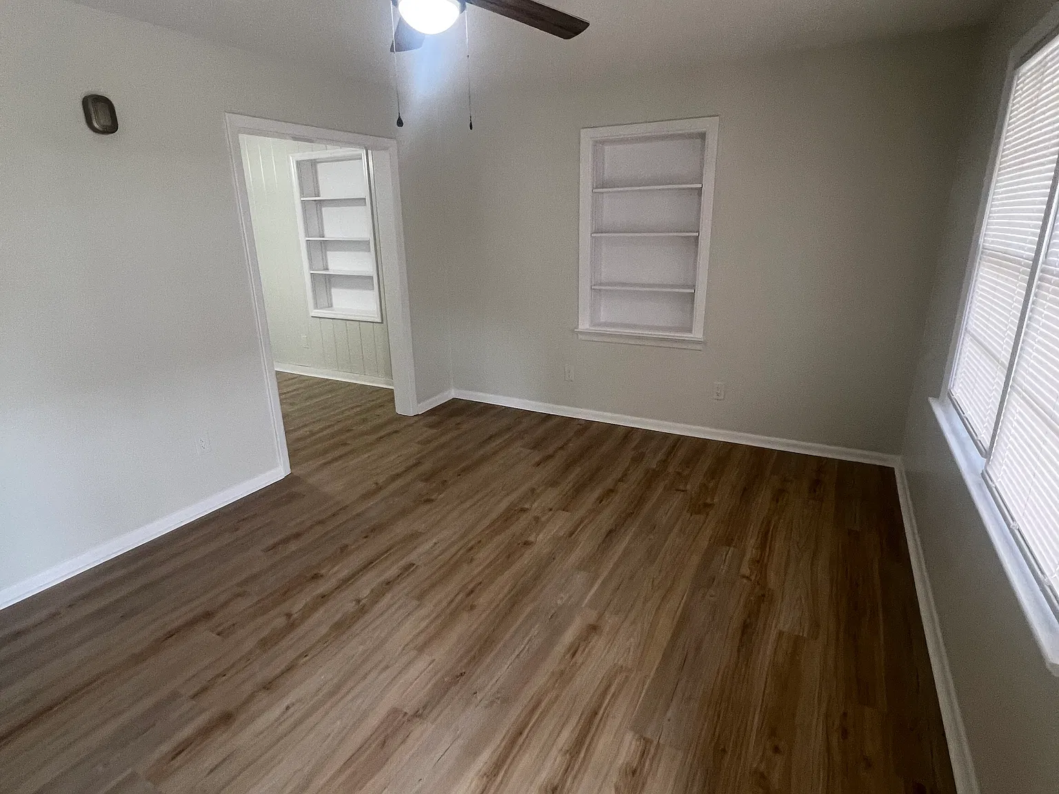 2 bed, 900 sqft, $1,295 — Photo 4