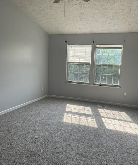 6082 Douglas Ave — Photo 9