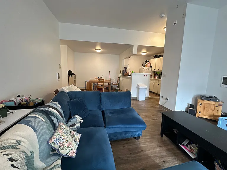 University Park Apartments near Cornell University — Photo 671