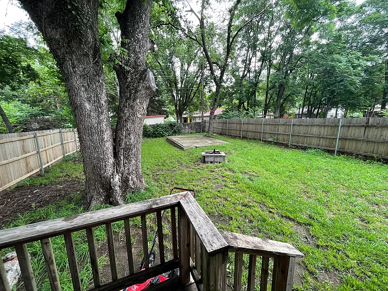 727 E Brooks St — Photo 18
