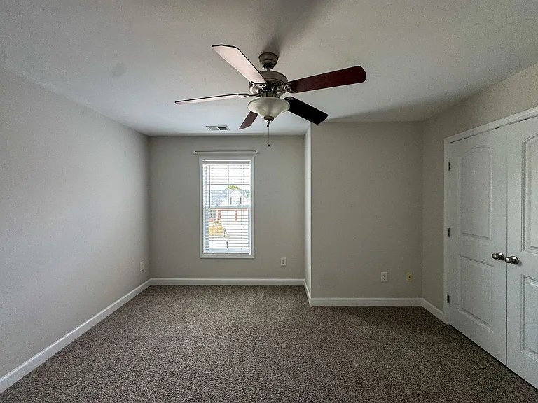 5905 Gentleman Dr — Photo 18