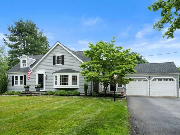 9 Wessex Dr, Westwood, MA 02090
