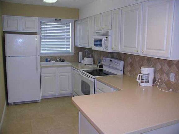 2nd image of 44 Summer Haven Trl