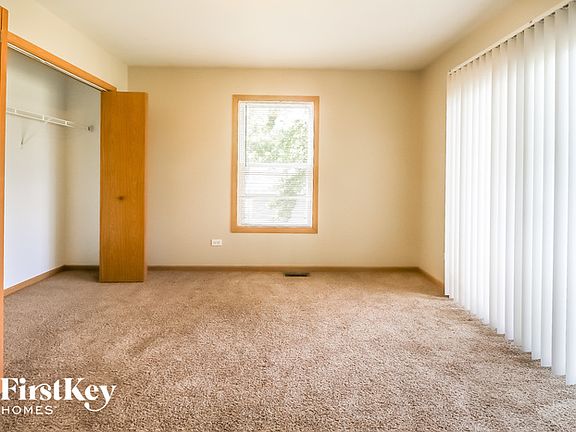 5th image of 524 E Clarendon Dr