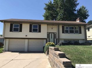 11135 Farnam St, Omaha, NE 68154