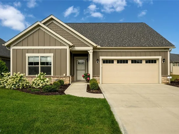 242 Elm Ln, Akron, OH 44333