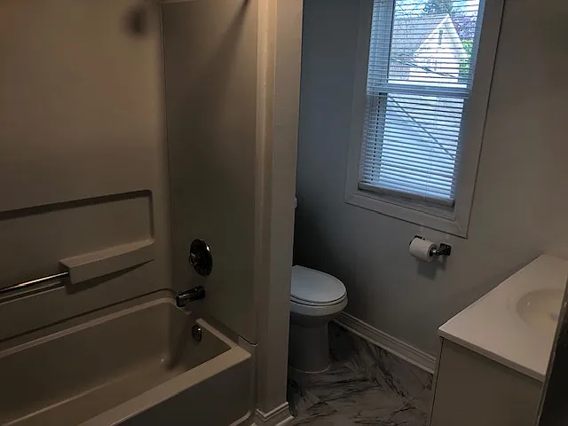 30 Lawndale Ter — Photo 16