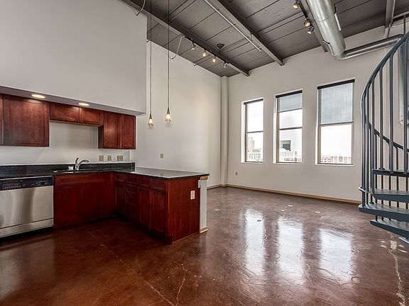 4th image of 110 N 3rd St Unit 706
