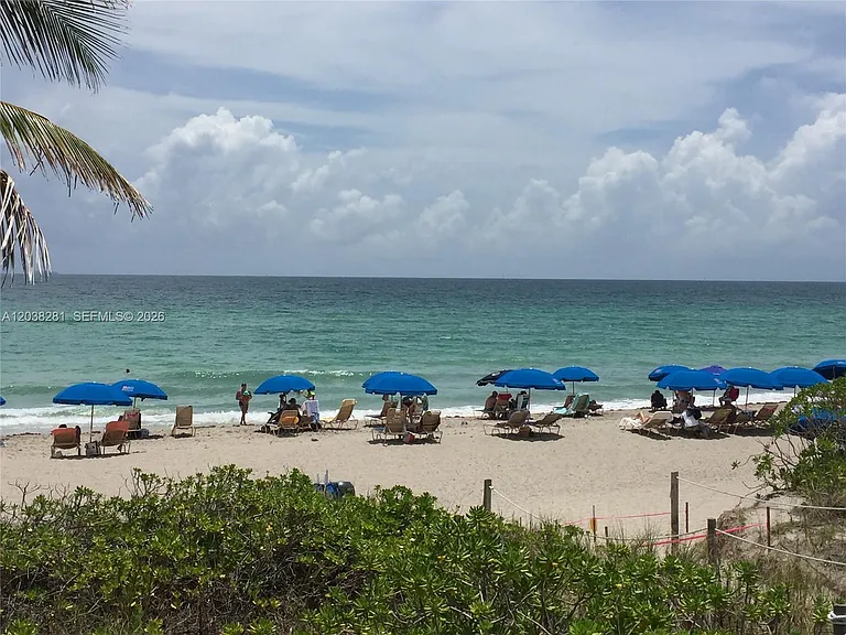 1965 S Ocean Dr #8H — Photo 16