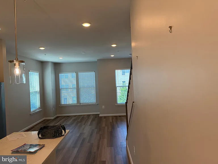 221 Narrowleaf Way — Photo 31