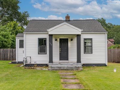 133 E Willow Dr, South Bend, IN, 46637