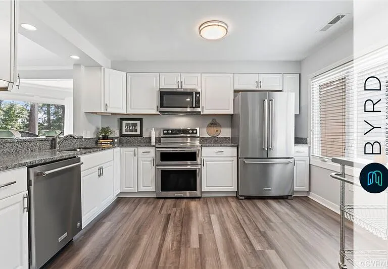 206 Water Pointe Ct — Photo 3