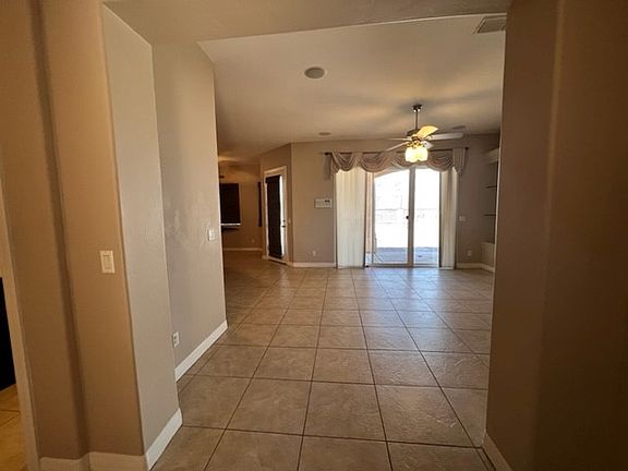 5th image of 1033 Heritage Drive
