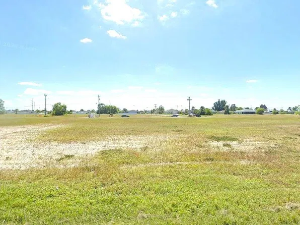 26 NW 16th TER, CAPE CORAL, FL 33993