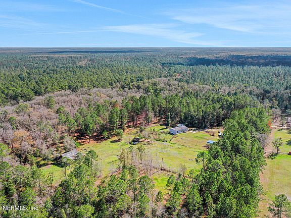 3rd image of 5954 PLANTATION Court