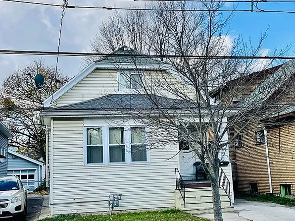 16 Crossman Ave, Buffalo, NY 14211