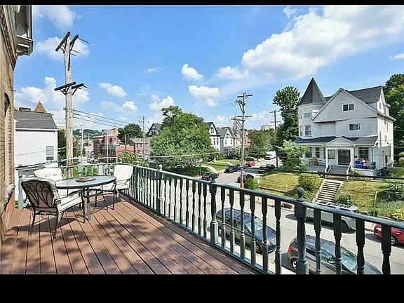 3rd image of 628 College St APT 2