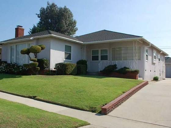 2nd image of 6010 Flores Ave