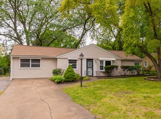 402 Florida Ave, Aurora, IL 60506