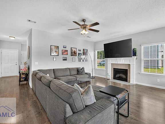5th image of 83 Morningside Dr