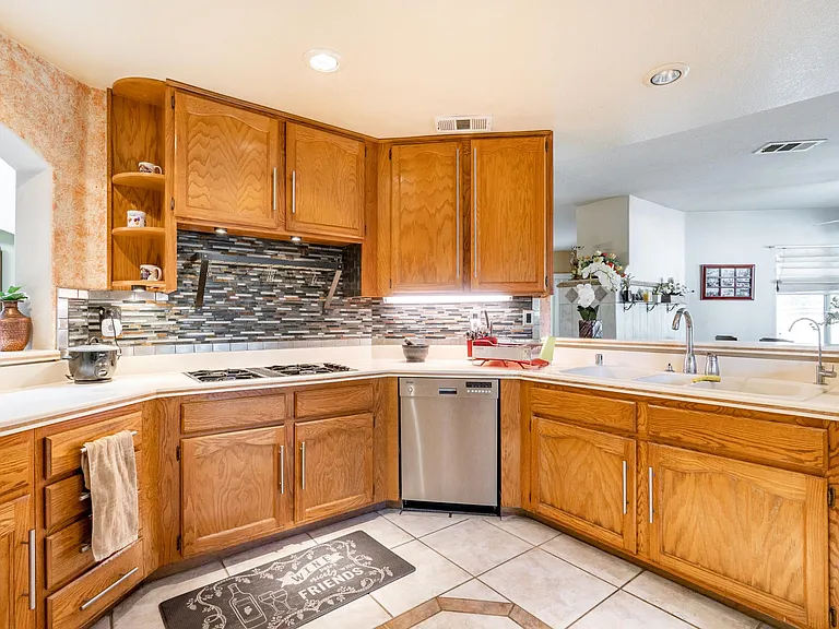 31764 Leigh Ln — Photo 13