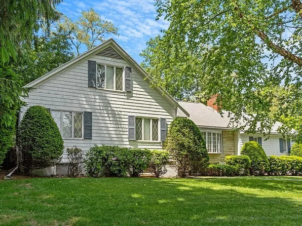 81 Marsh St, Belmont, MA 02478