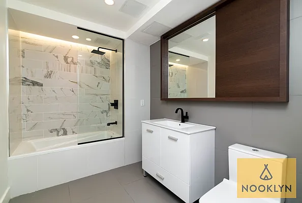 Rented by Nooklyn NYC LLC | media 31