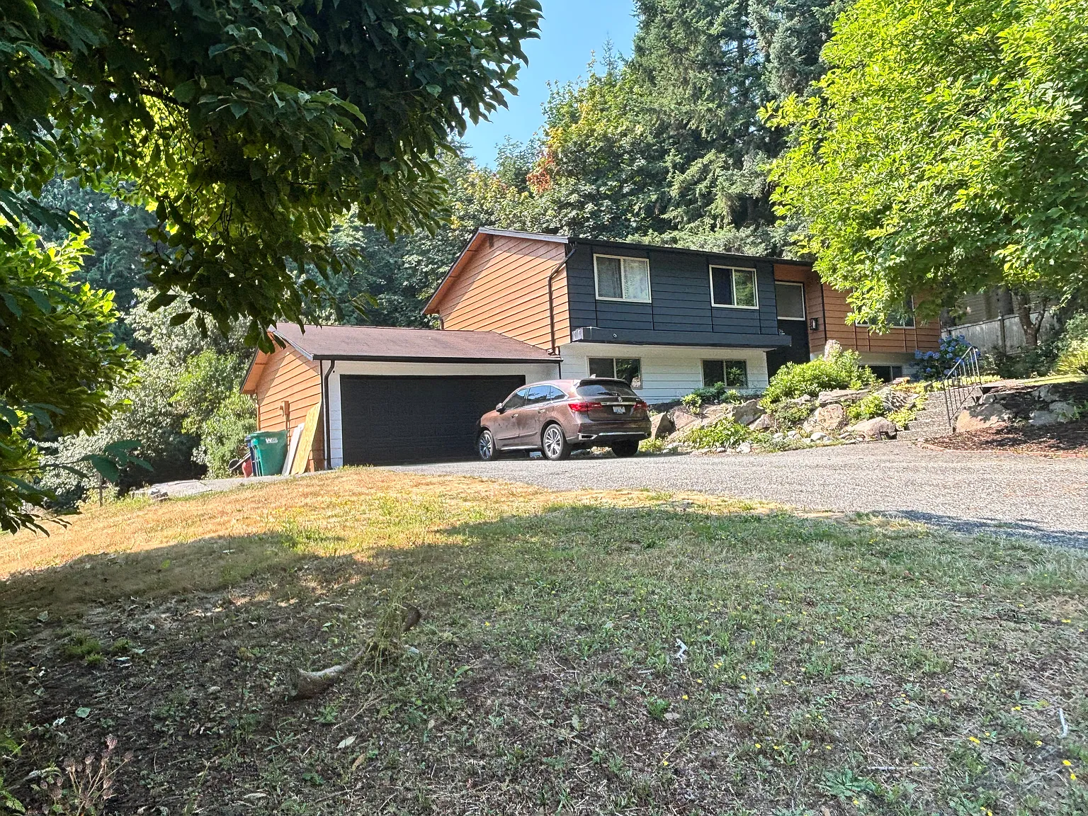 3 bed, 1310 sqft, $2,950 — Photo 2