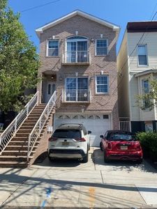 170 Congress St, Jersey City, NJ, 07307