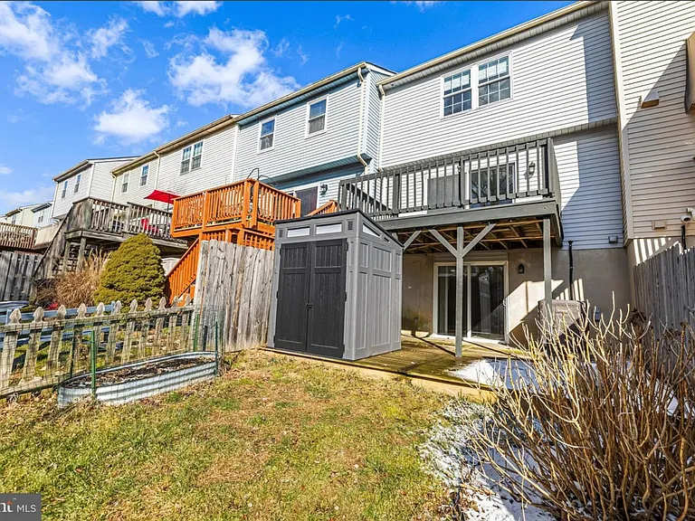 21 Sandstone Ct — Photo 5