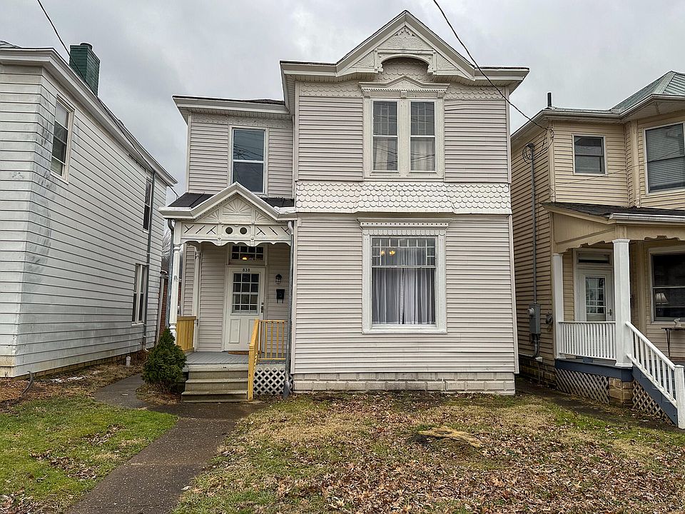 1st image of 838 E 2nd St
