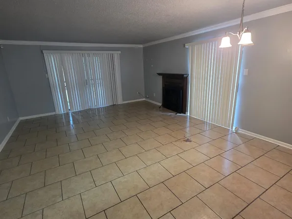 101 Pine Forest Dr #G-27, Maumelle, AR 72113