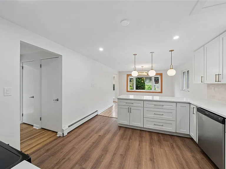307 Roup Ave — Photo 10